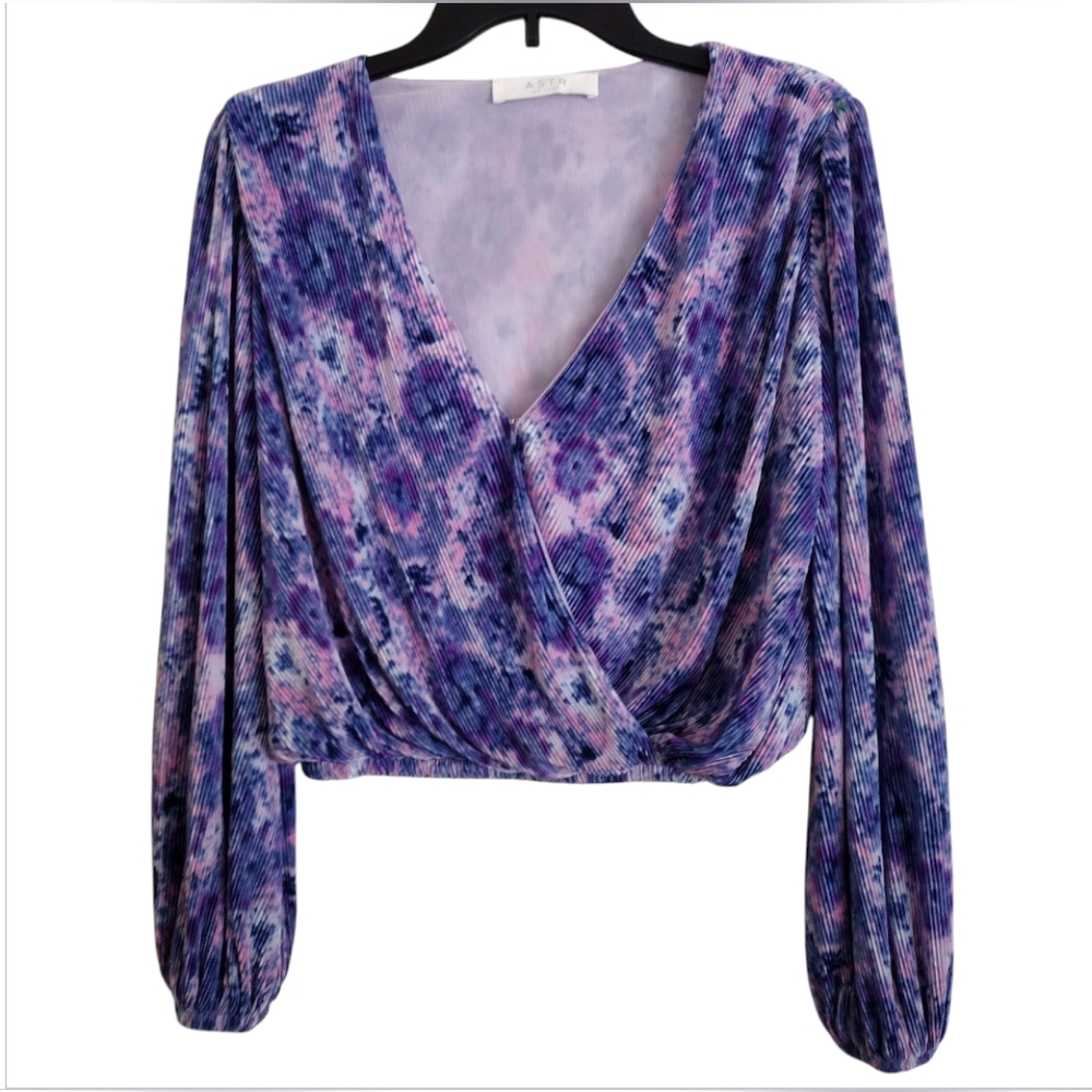 Astr The Label Pleated Purple Pink Blue Floral Top Size Small